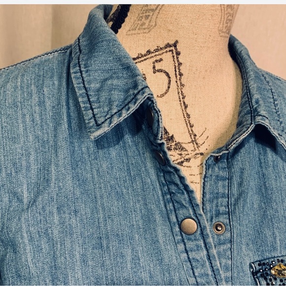 VERO MODA Shirt Jean Jewels Lightweight Snaps L/S Point Collar EUC Sz M - Picture 4 of 5